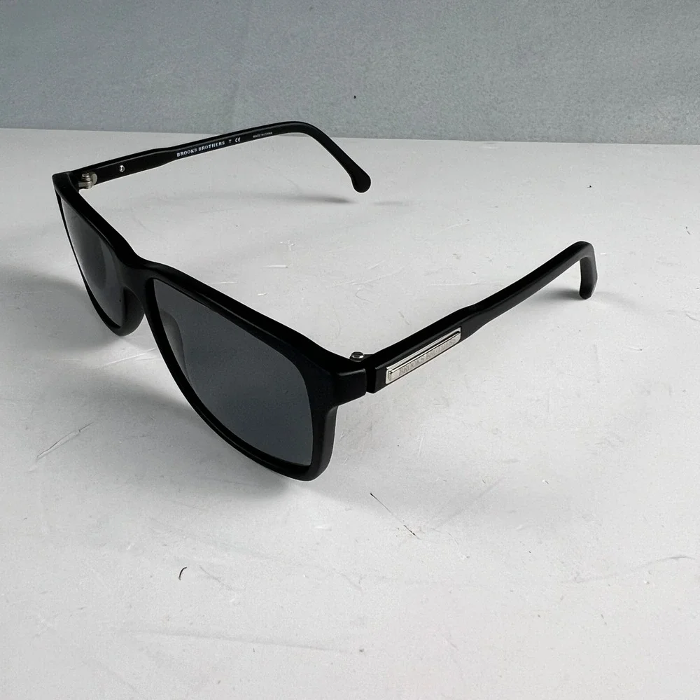 Brooks Brothers BB 5019 Sunglasses Mens 57mm Black Rectangular Classic Preppy